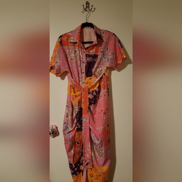 Callie Wrapped Bandana: Multicolor Paisley Button Up Sash Midi Dress - Picture 2 of 5